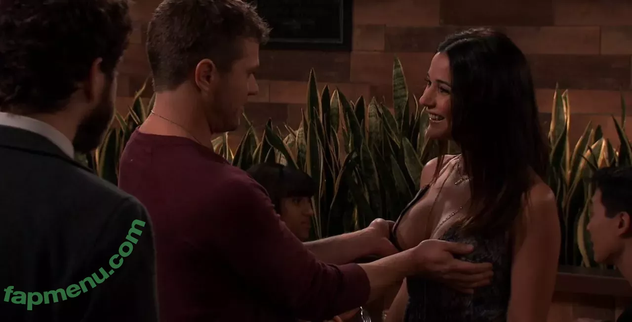 Emmanuelle Chriqui nude photo #0301 (Emmanuelle / echriqui)