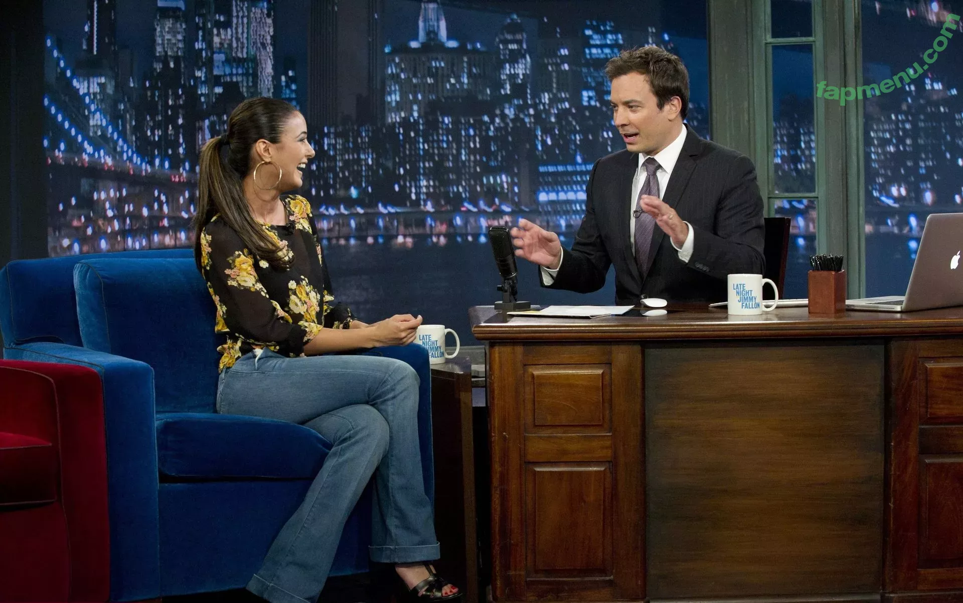 Emmanuelle Chriqui nude photo #0313 (Emmanuelle / echriqui)