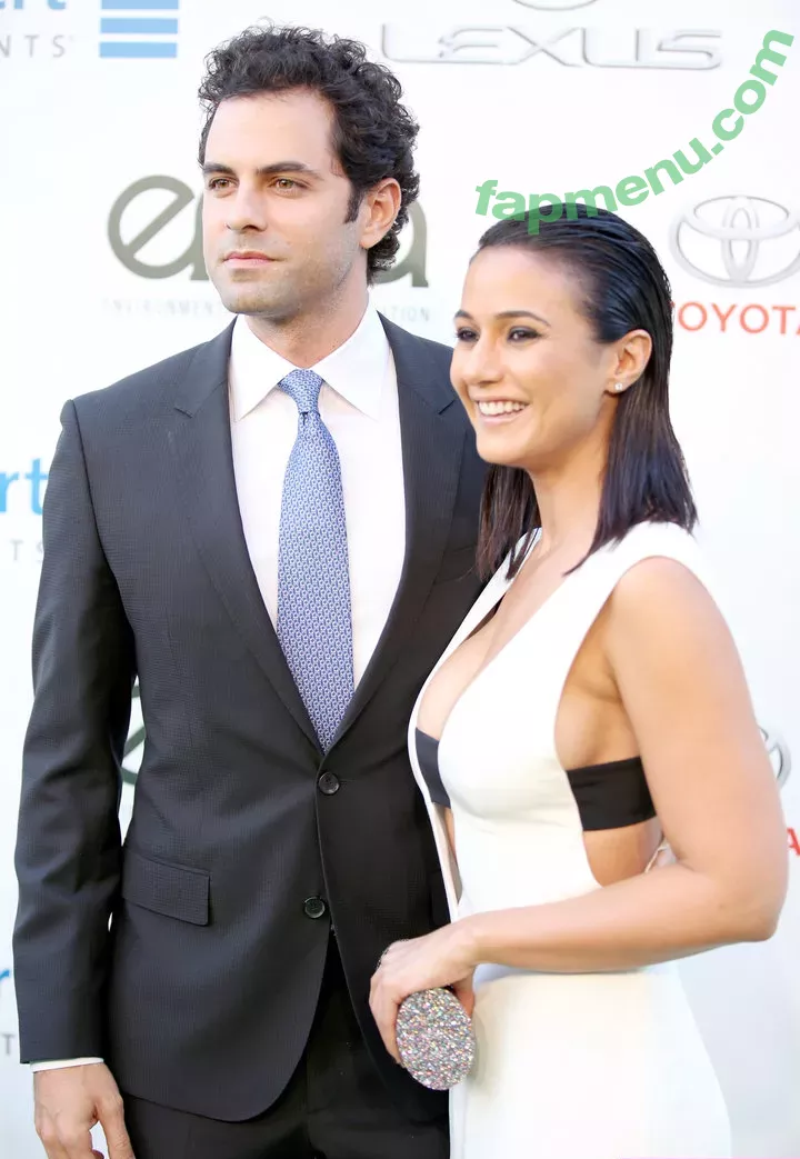 Emmanuelle Chriqui nude photo #0474 (Emmanuelle / echriqui)
