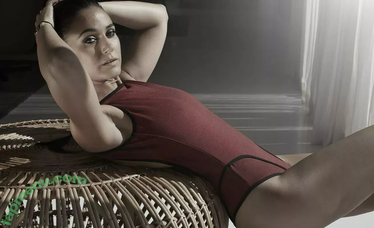 Emmanuelle Chriqui nude photo #0654 (Emmanuelle / echriqui)