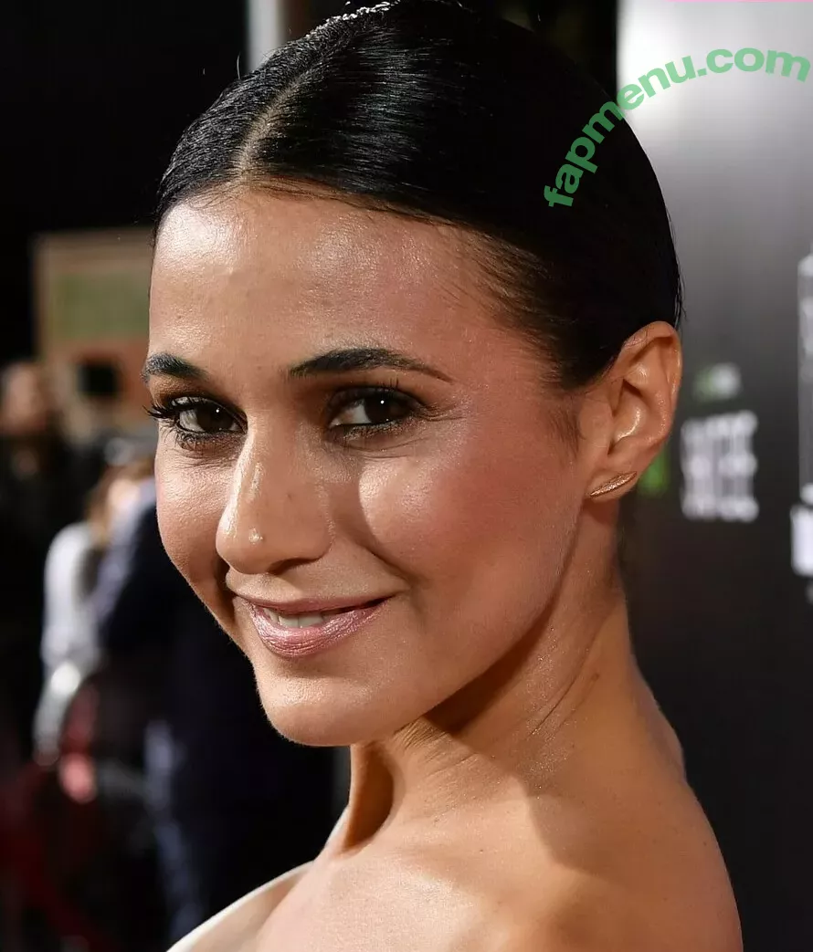 Emmanuelle Chriqui nude photo #0688 (Emmanuelle / echriqui)