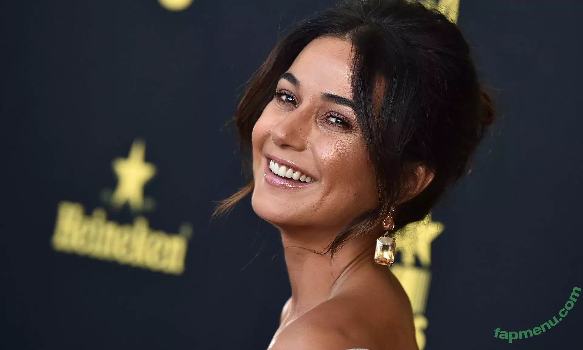 Emmanuelle Chriqui nude photo #0710 (Emmanuelle / echriqui)
