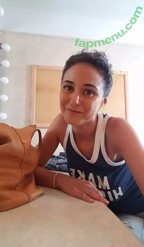 Emmanuelle Chriqui nude photo #0722 (Emmanuelle / echriqui)