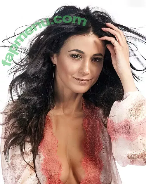 Emmanuelle Chriqui nude photo #0847 (Emmanuelle / echriqui)