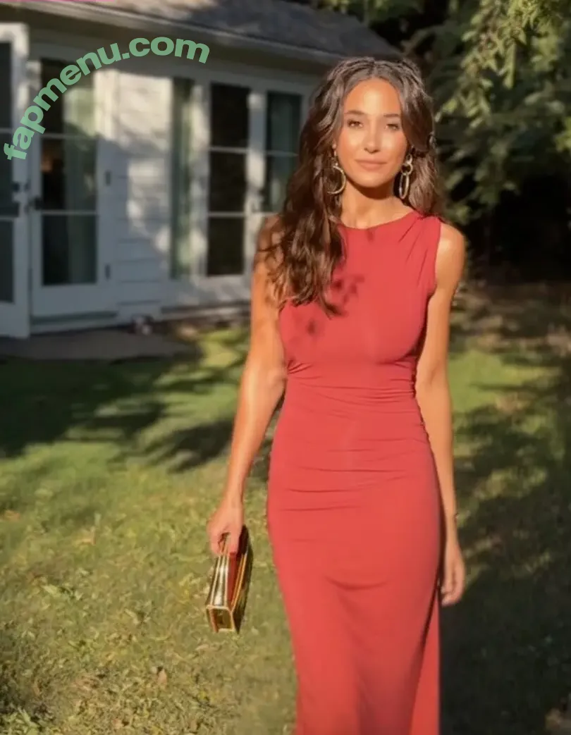 Emmanuelle Chriqui nude photo #1217 (Emmanuelle / echriqui)