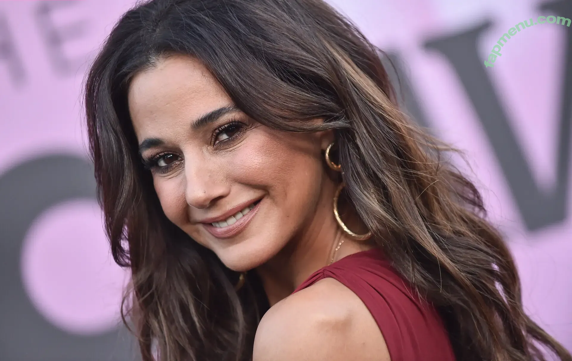 Emmanuelle Chriqui nude photo #1218 (Emmanuelle / echriqui)