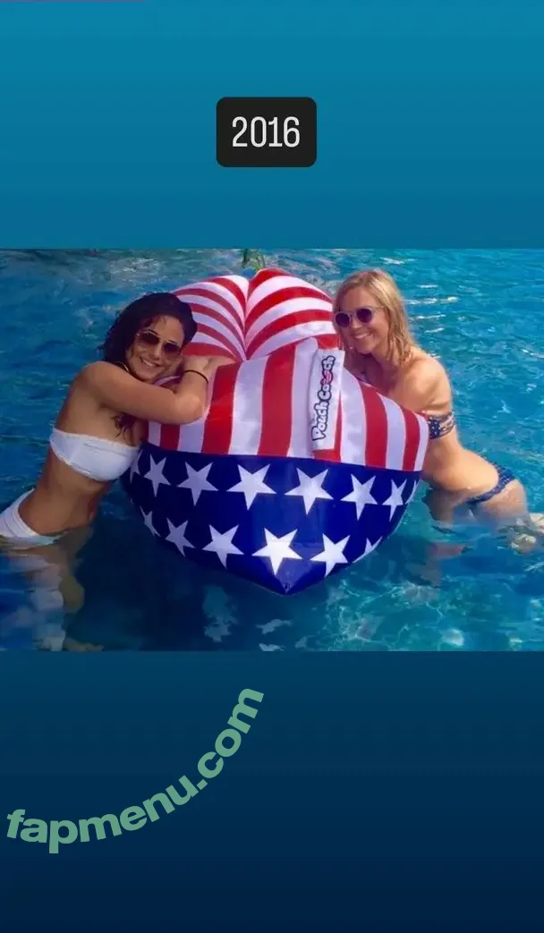 Emmanuelle Chriqui nude photo #1226 (Emmanuelle / echriqui)