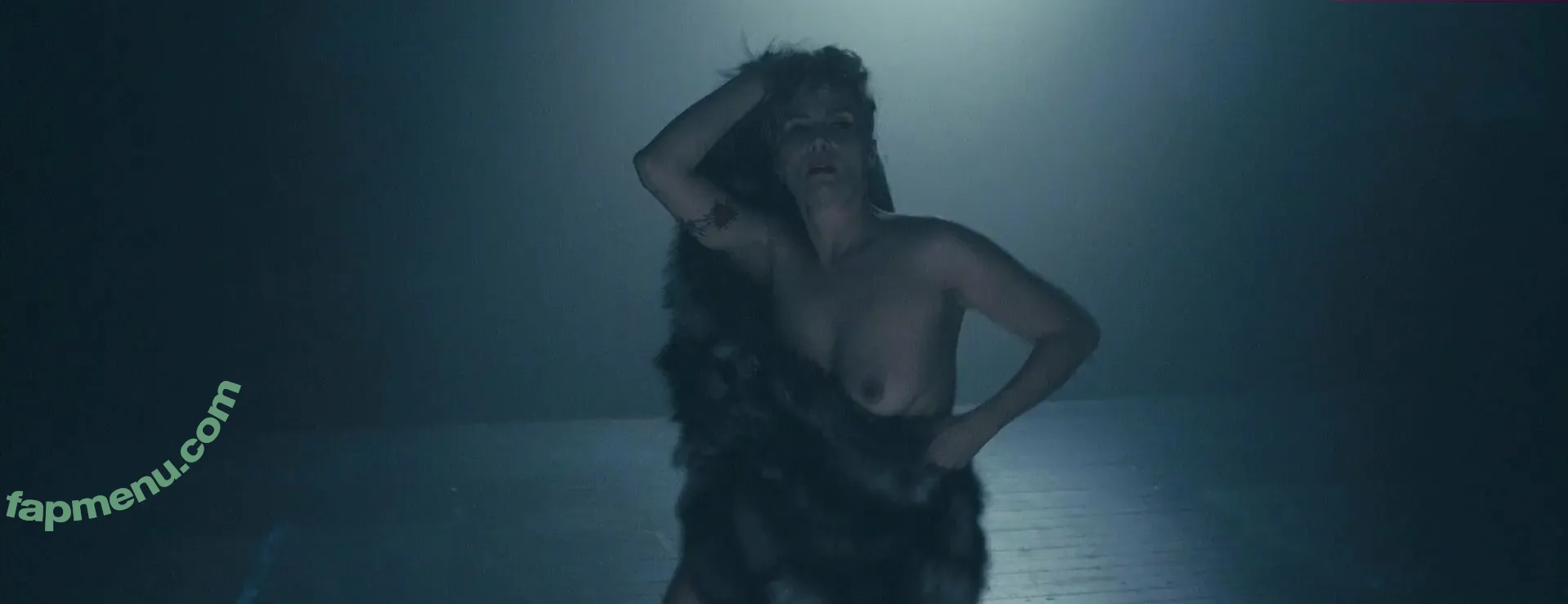 Emmanuelle Seigner nude photo #0039 (emmanuelleseigner)