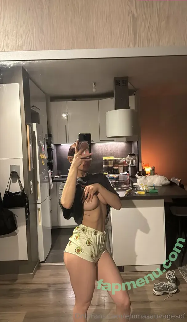 emmasauvagesof nude photo #0025 (emmasauvages)