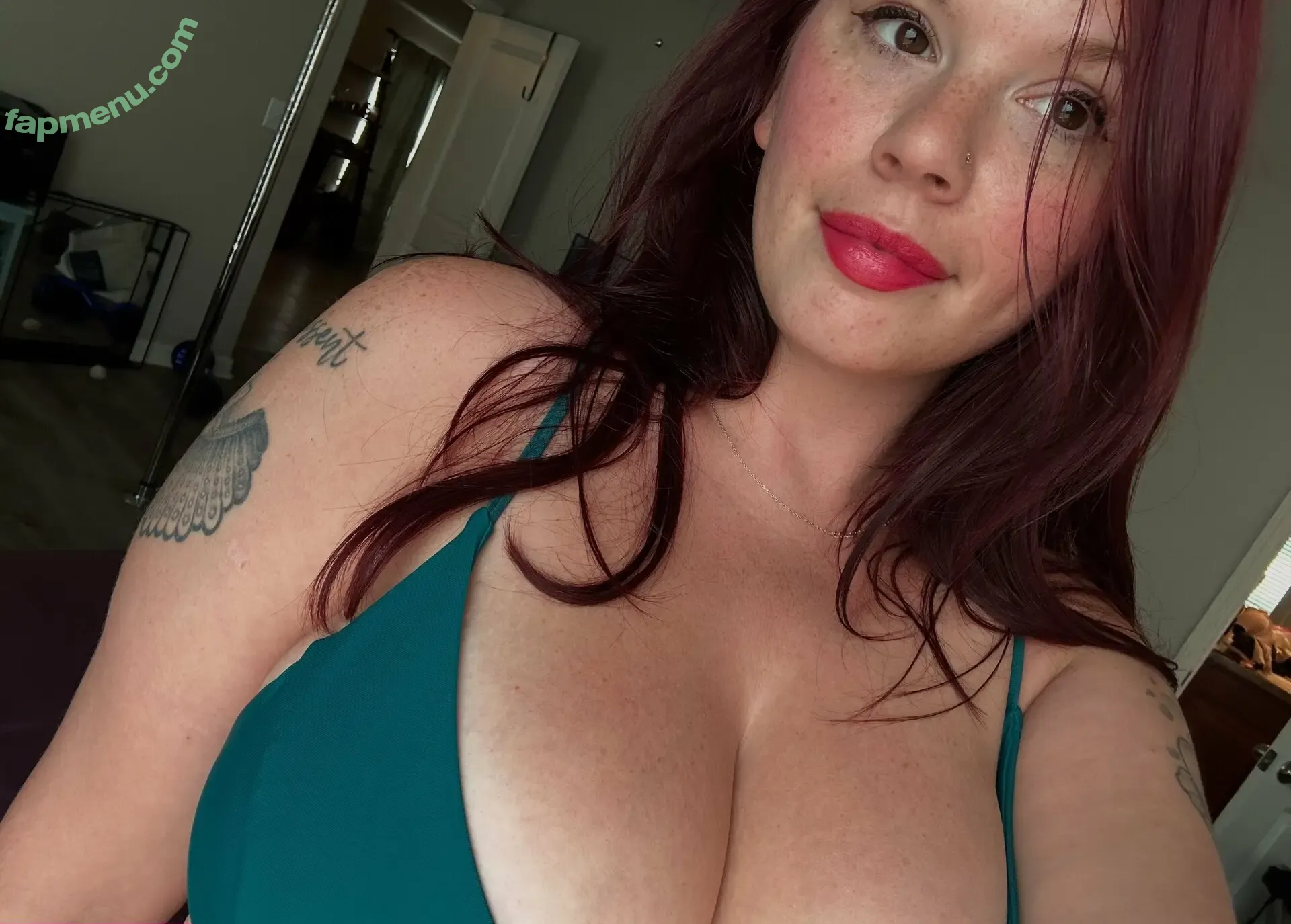 emmascarlett89 nude photo #0091 (emmascarlett89)
