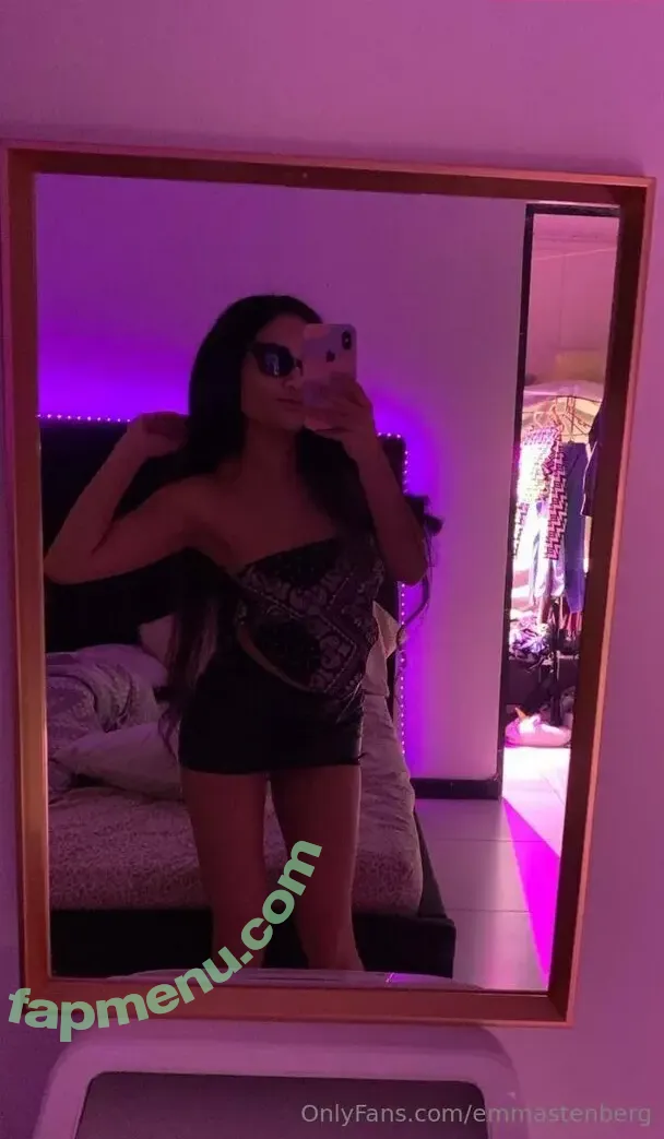 emmastenberg nude photo #0013 (emmastenberrg)