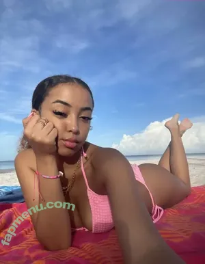  nude photo #0002