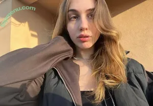 emmauzi / emma.kuzi nude photo #0107