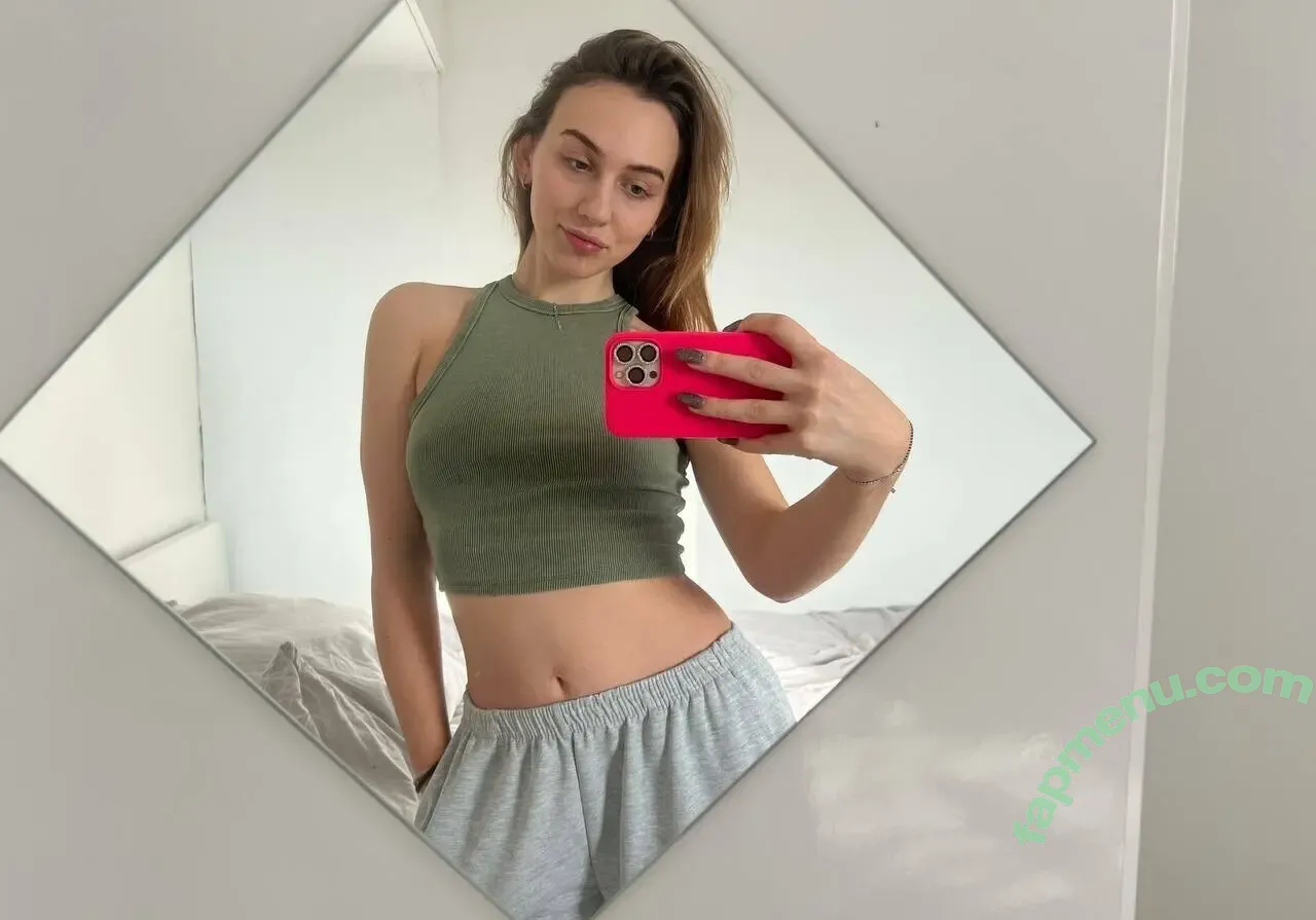 emmauzii nude photo #0013 (emmaegizii)