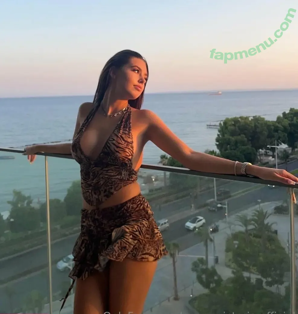 emmavictoria.official nude photo #0019 (emmavictoria.official)