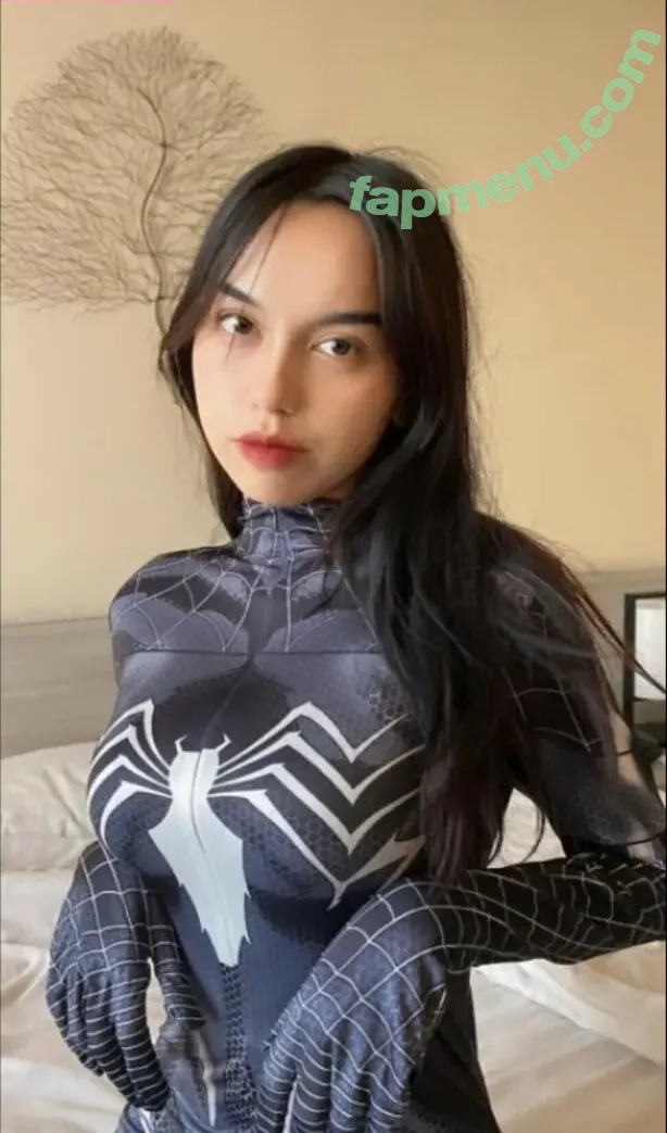 emmavllryn nude photo #0018 (emmavllryn)