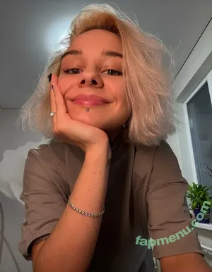 emmaxxdolly / emmadollyhere nude photo #0007