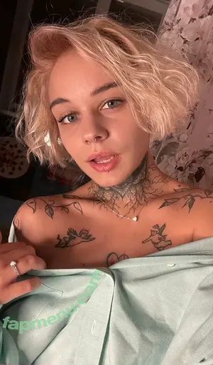 emmaxxdolly / emmadollyhere nude photo #0014