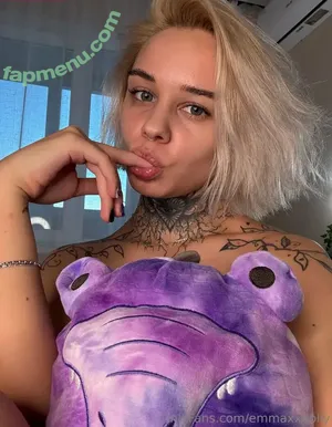 emmaxxdolly / emmadollyhere nude photo #0015