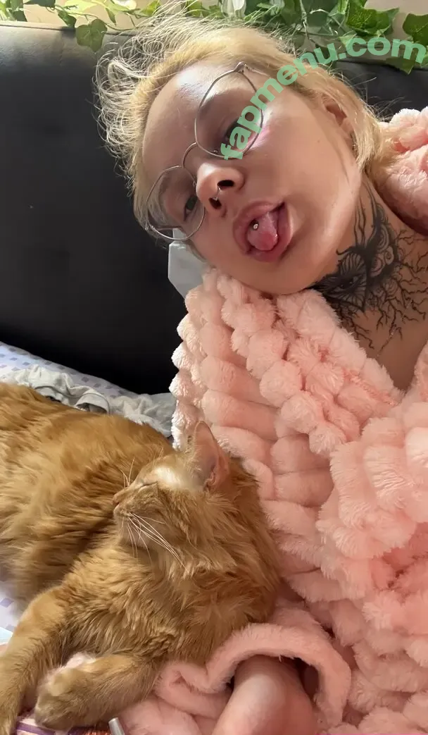 emmaxxdolly nude photo #0005 (emmadollyhere)