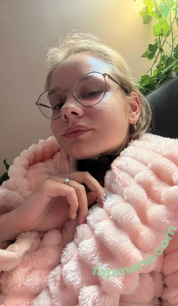 emmaxxdolly nude photo #0012 (emmadollyhere)