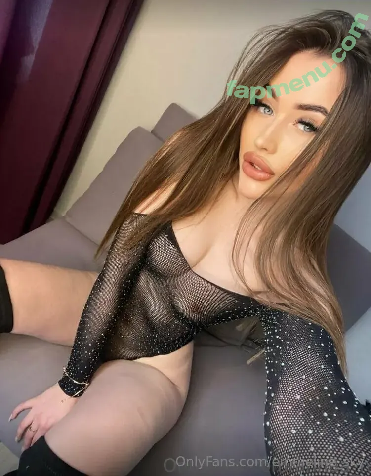 emmeline_sky nude photo #0091 (emmeline_sky)