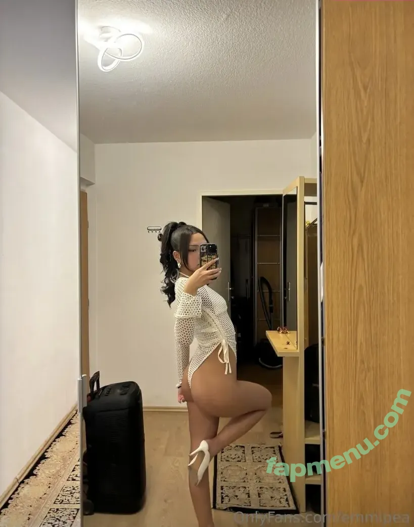 Emmi Pea nude photo #0009 (Emmi Pea)