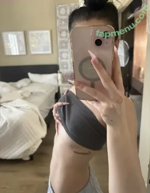 emmie / emmiebbyxx / sillyemmie nude photo #0040