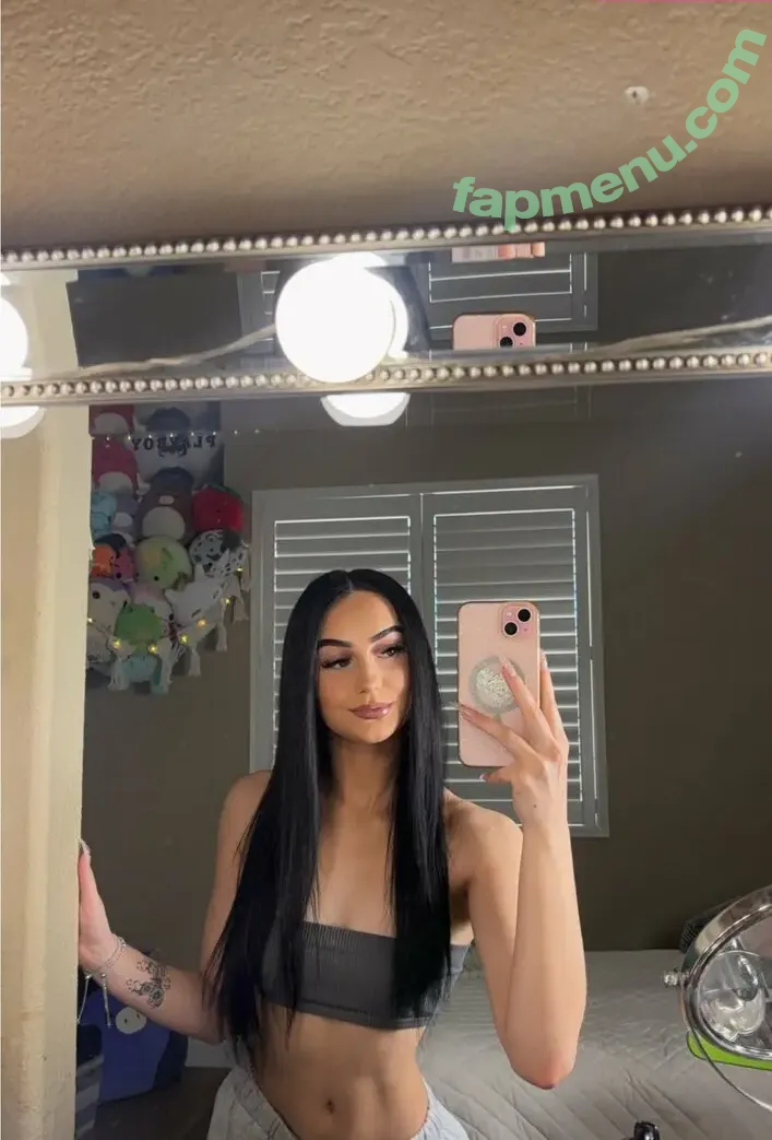 emmie nude photo #0039 (emmiebbyxx / sillyemmie)