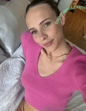 emmiejohnson / emmie_johnston nude photo #0159