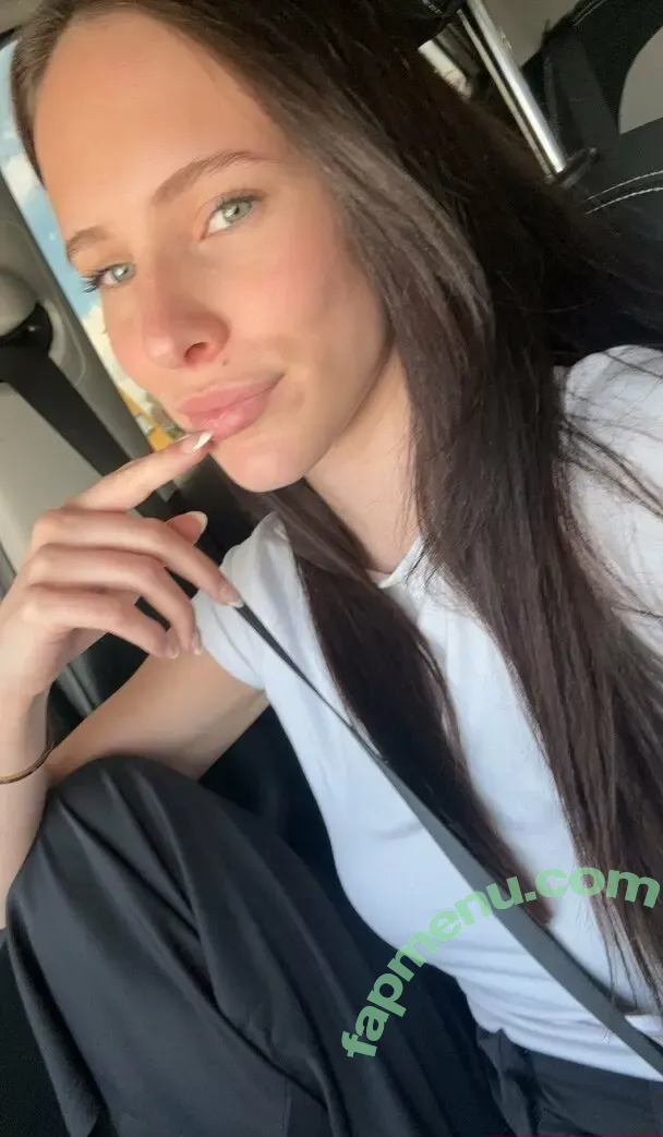 emmiejohnson nude photo #0008 (emmie_johnston)