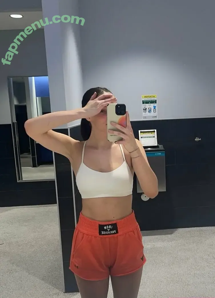 emmiejohnson nude photo #0012 (emmie_johnston)