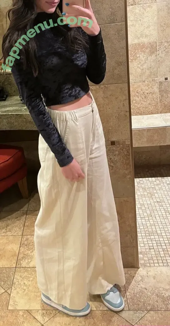 emmiejohnson nude photo #0050 (emmie_johnston)