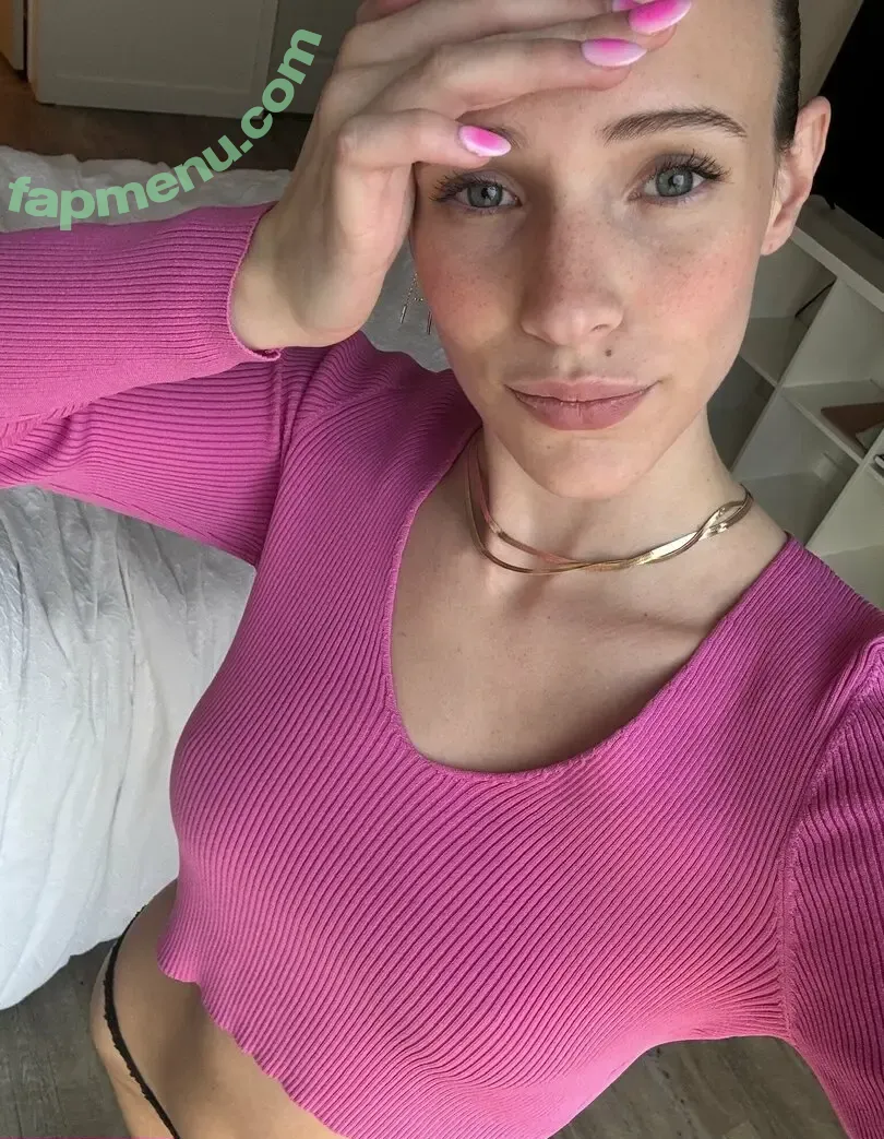 emmiejohnson nude photo #0166 (emmie_johnston)