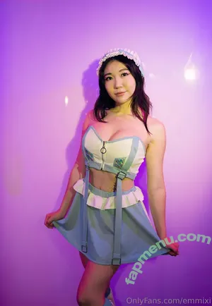 emmixi / iamemxi nude photo #0011