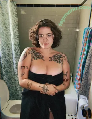 emmmmakait / Emma Kait / emma_loves_cherries nude photo #0035