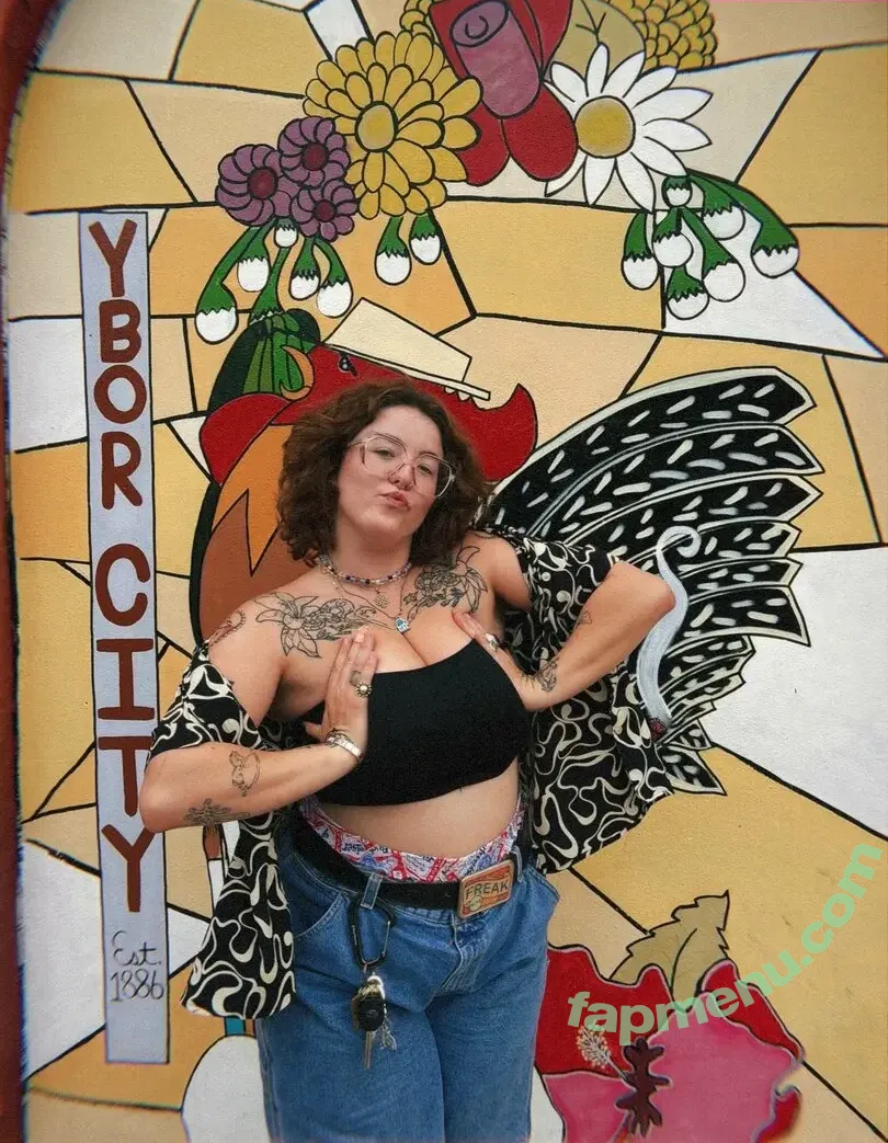 emmmmakait nude photo #0019 (Emma Kait / emma_loves_cherries)