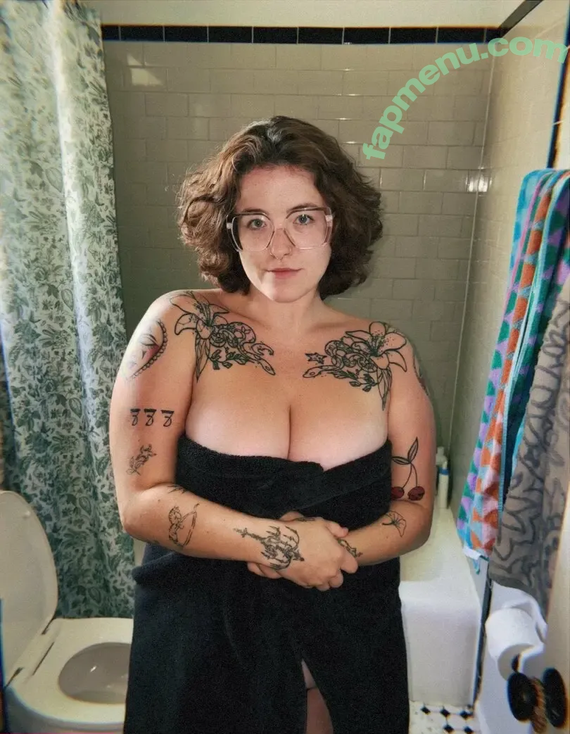 emmmmakait nude photo #0035 (Emma Kait / emma_loves_cherries)