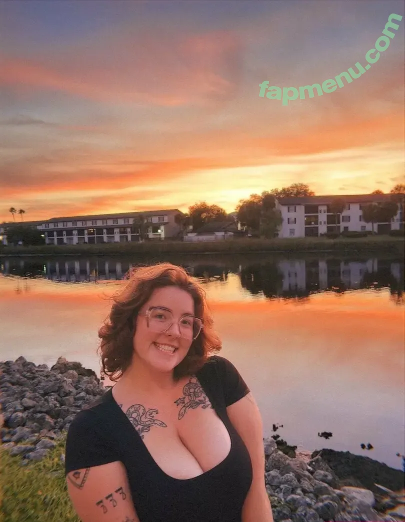 emmmmakait nude photo #0037 (Emma Kait / emma_loves_cherries)