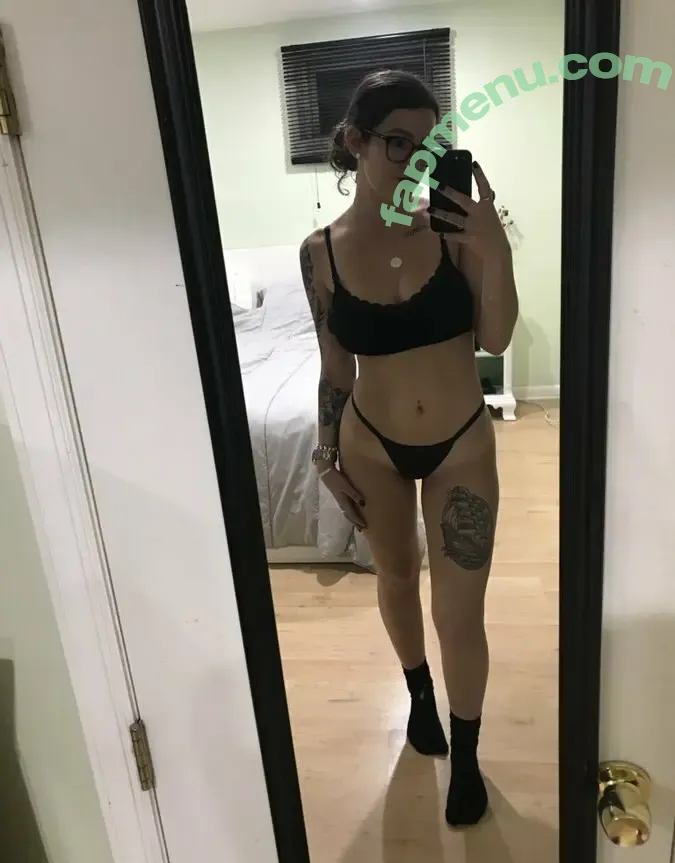 emmmy nude photo #0004 (emmmybaby / emmykgk00)