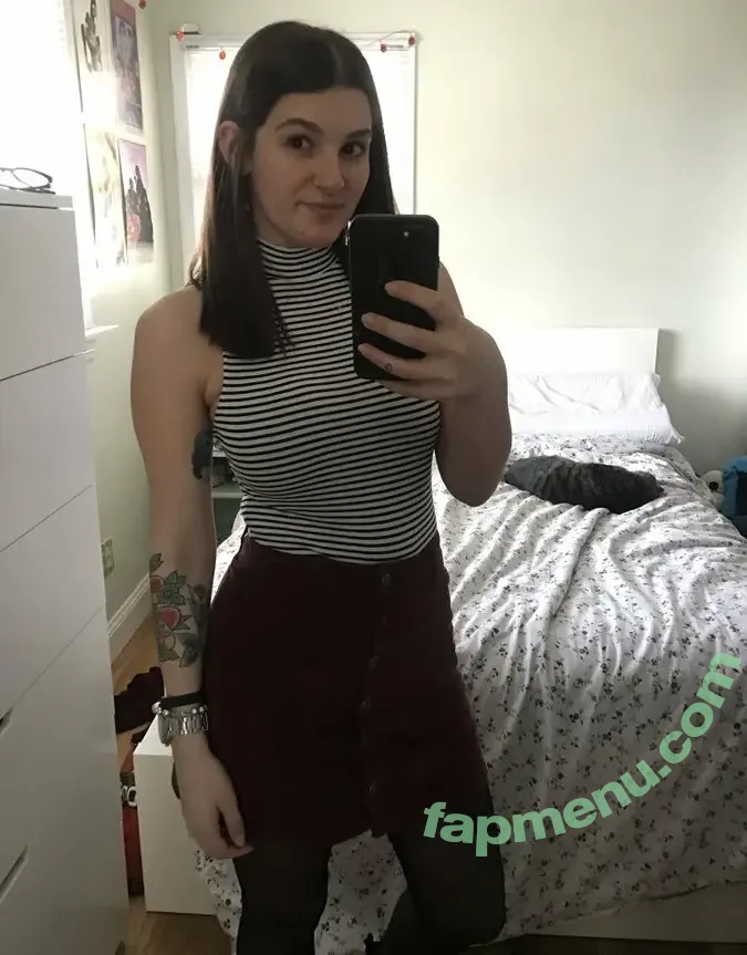emmmy nude photo #0021 (emmmybaby / emmykgk00)