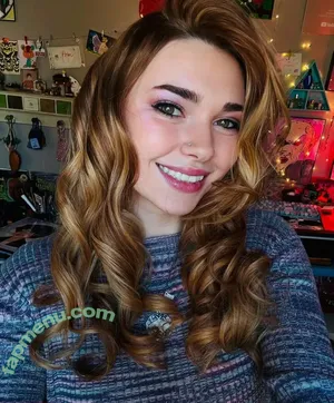 Emmy Beth / prim.a.s.m.r nude photo #0014