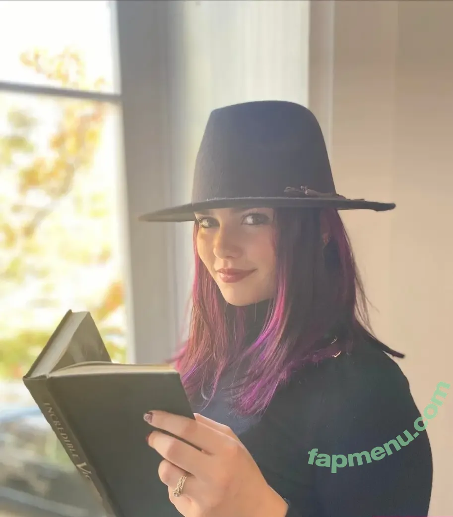 Emmy Beth nude photo #0006 (prim.a.s.m.r)