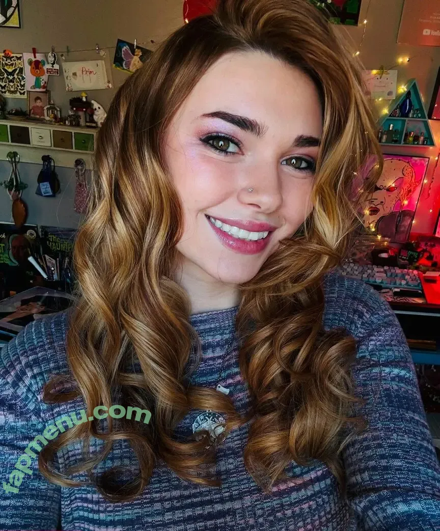 Emmy Beth nude photo #0014 (prim.a.s.m.r)