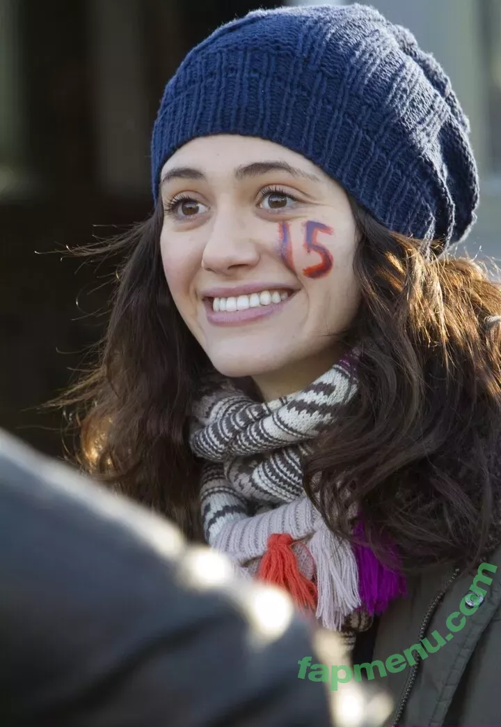 Emmy Rossum nude photo #0124 (Emmyrossum / emmy)