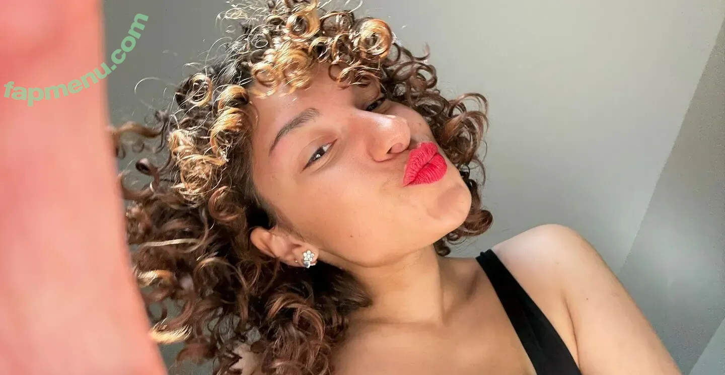 Emmy Tifrit nude photo #0513 (emmy_tifrit)