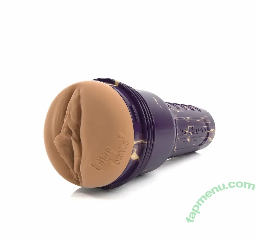 emmybanks nude photo #0015 (emmybanksxo)