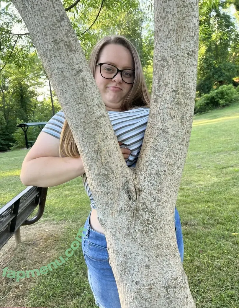 Emmybear1005 nude photo #0060 (Emmybear1005)