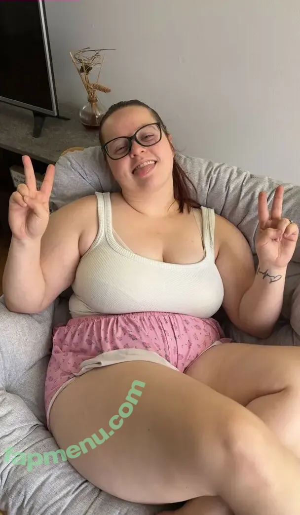 Emmybear1005 nude photo #0086 (Emmybear1005)