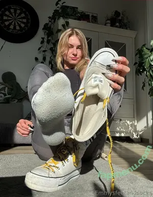 emmyfeetandsocks / theluckyguy_efs nude photo #0207